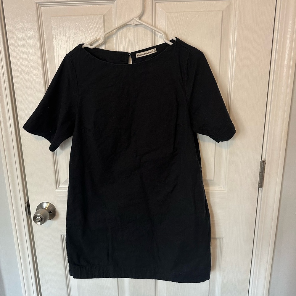 Abercrombie & Fitch Black Short Sleeve Dress